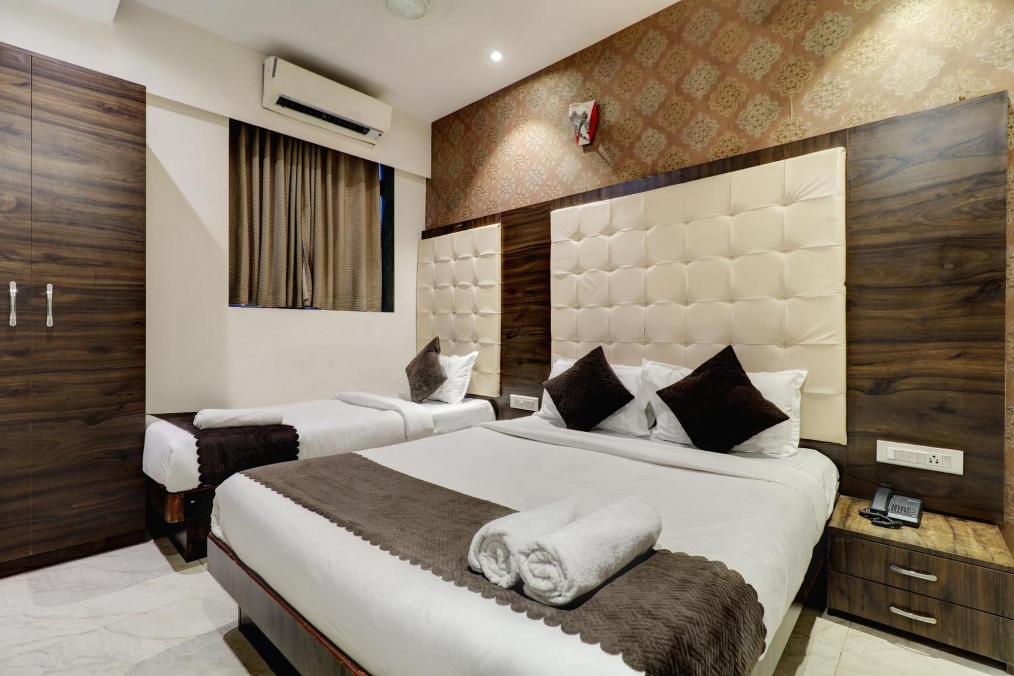 Hotel A. K. International - Fort Мумбаи Экстерьер фото
